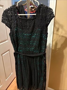 SD Collection Black Lace Midi Dress with Teal Underlay